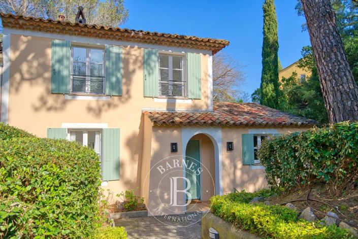 Image No.2-4 Bed House for sale