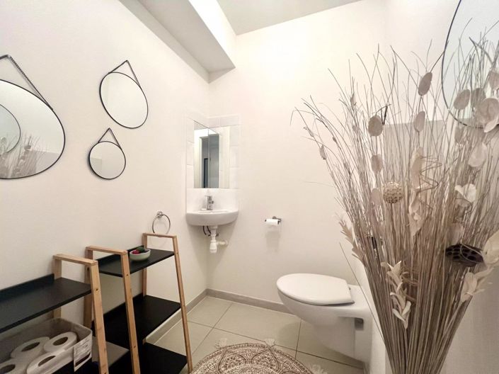 Image No.11-1 Bed Apartment for sale