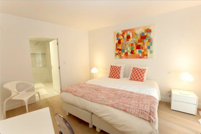 Image No.10-3 Bed Apartment for sale