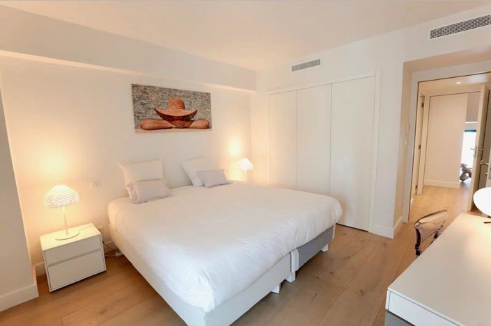 Image No.8-3 Bed Apartment for sale