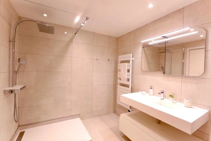 Image No.9-3 Bed Apartment for sale