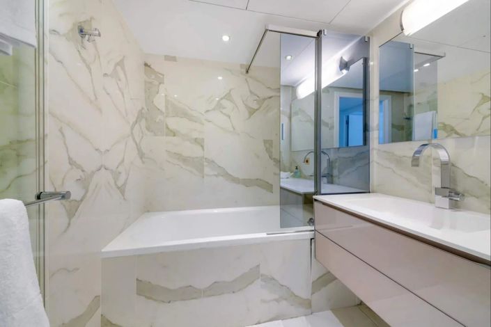 Image No.10-3 Bed Apartment for sale