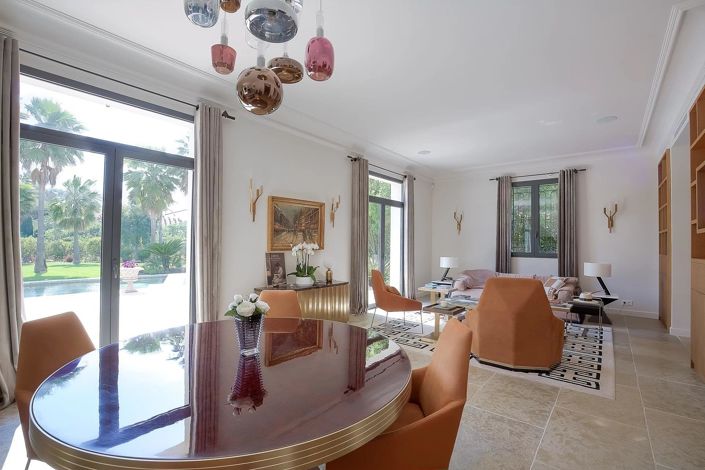 Image No.9-5 Bed House for sale