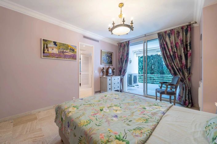 Image No.10-2 Bed Apartment for sale