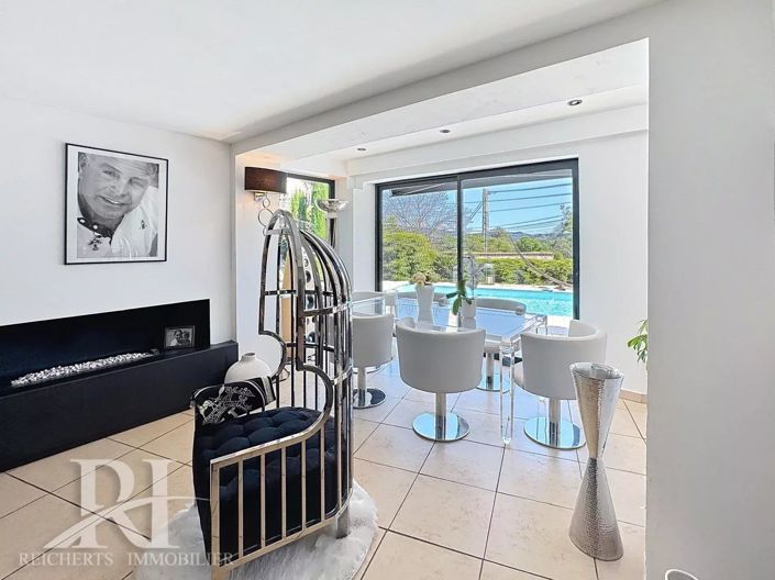 Image No.3-3 Bed House for sale