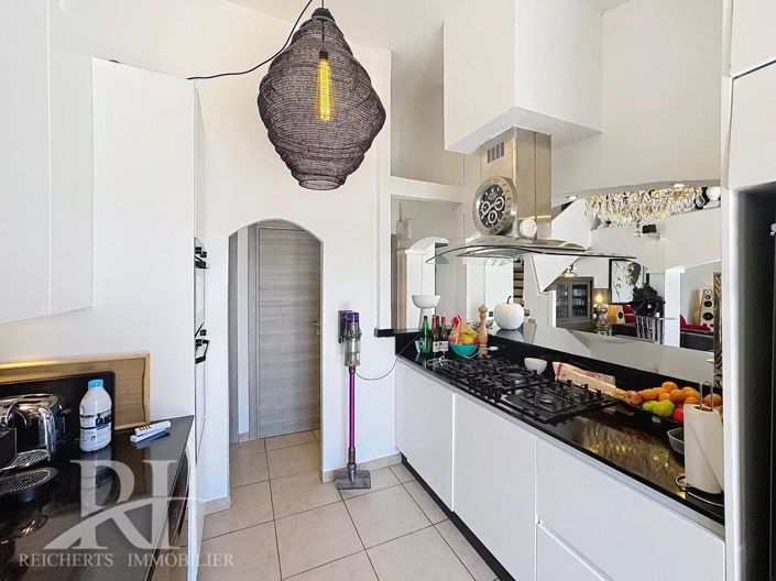 Image No.5-3 Bed House for sale