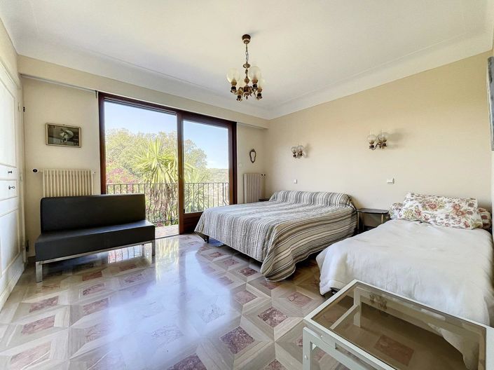 Image No.8-House for sale