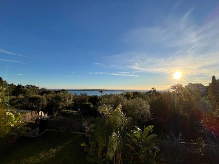 Image No.2-4 Bed Apartment for sale