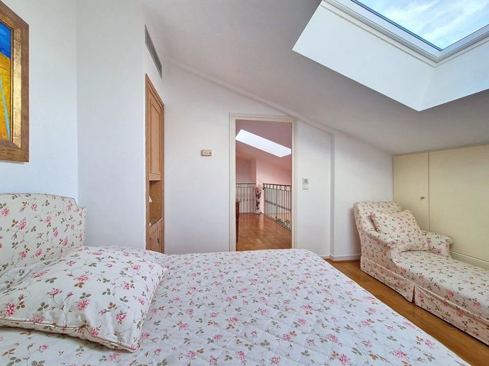 Image No.15-2 Bed Apartment for sale