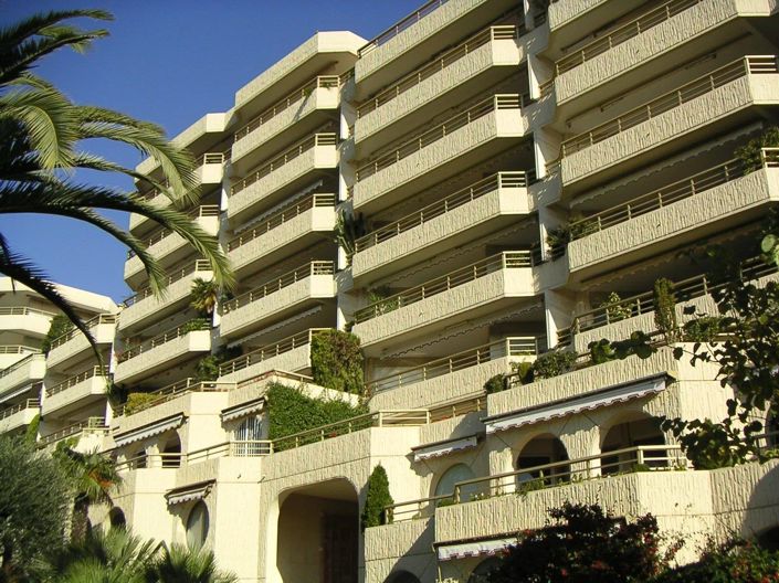 Image No.10-3 Bed Apartment for sale