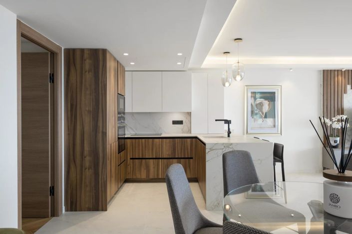 Image No.21-3 Bed Apartment for sale