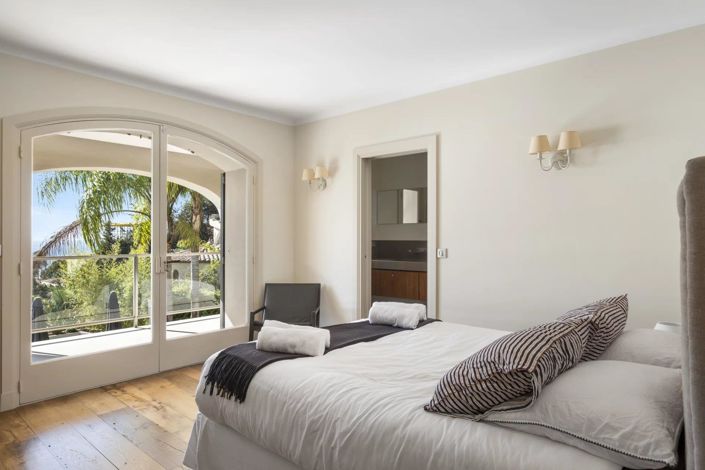 Image No.9-5 Bed Apartment for sale