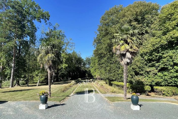 Image No.34-8 Bed House for sale