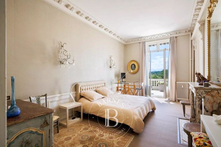 Image No.15-3 Bed Apartment for sale