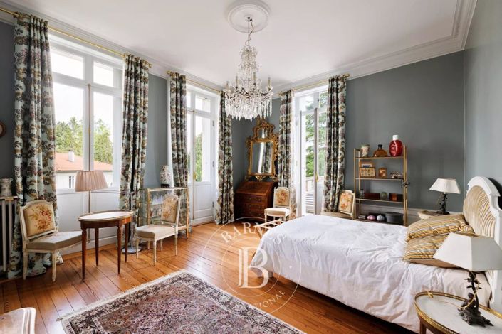 Image No.18-3 Bed Apartment for sale