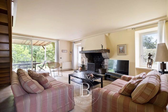 Image No.19-House for sale