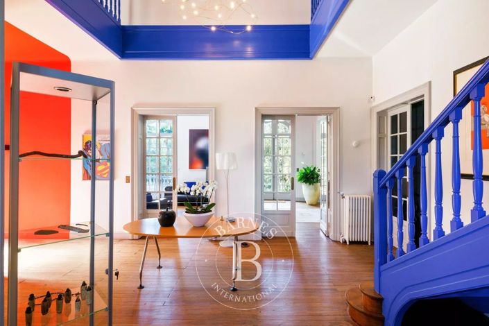 Image No.11-3 Bed House for sale