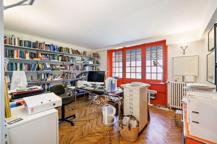 Image No.26-3 Bed House for sale