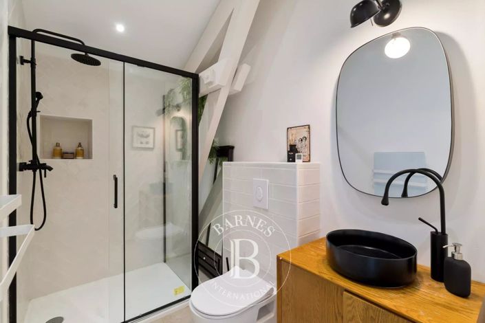 Image No.28-5 Bed House for sale