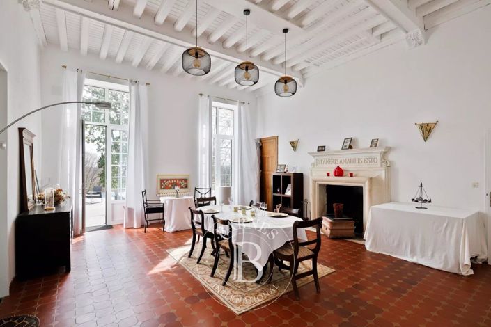 Image No.11-8 Bed House for sale