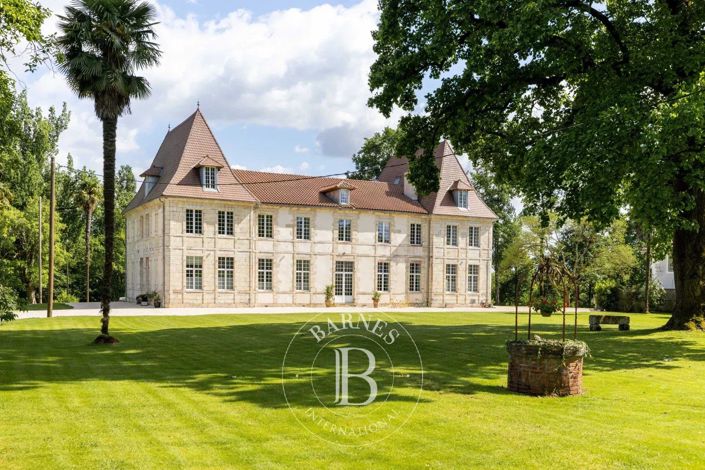 Image No.34-8 Bed House for sale