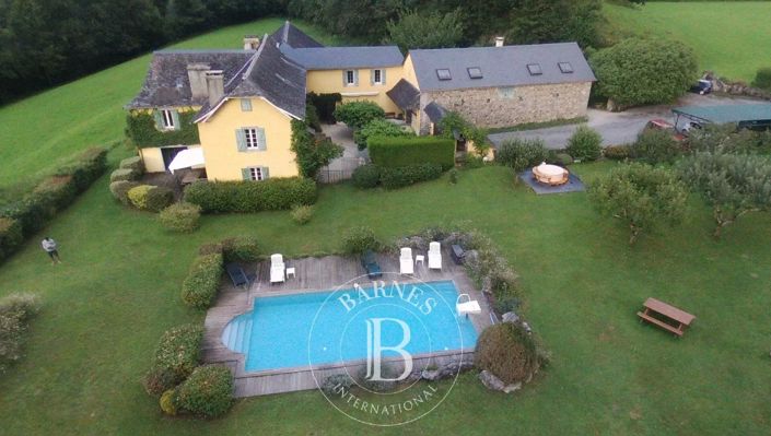 Image No.27-8 Bed House for sale