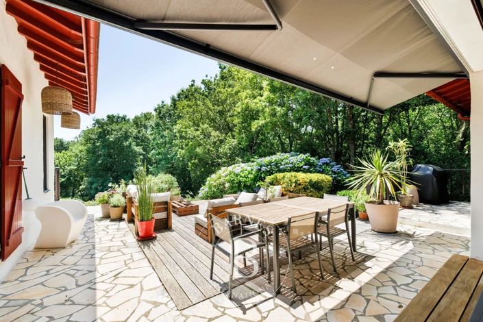 Image No.4-6 Bed House for sale