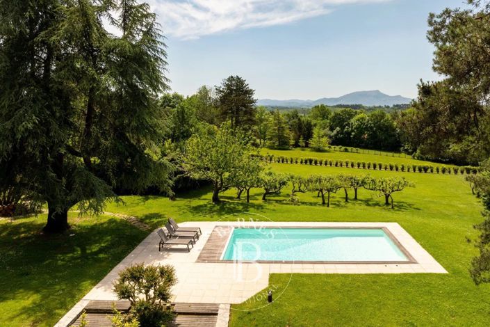 Image No.2-7 Bed House for sale