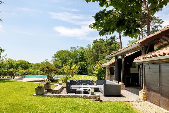 Image No.4-7 Bed House for sale