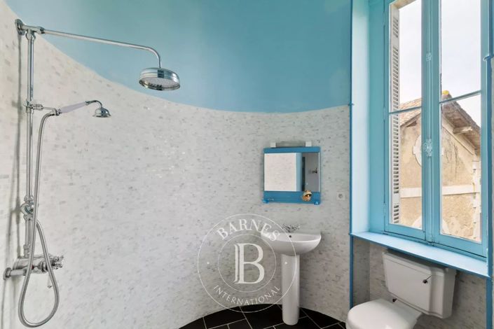 Image No.17-14 Bed House for sale