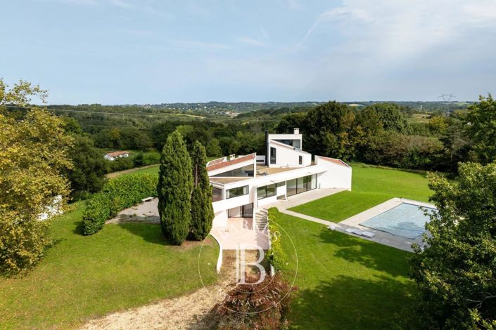 Image No.4-4 Bed House for sale