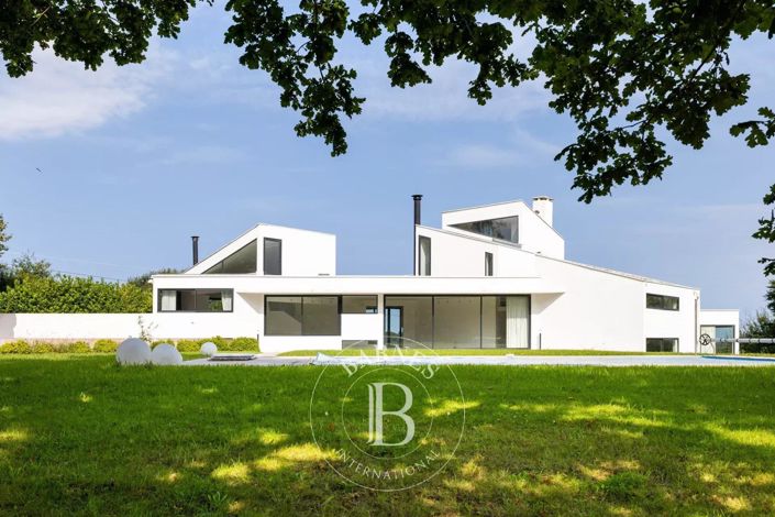 Image No.7-4 Bed House for sale