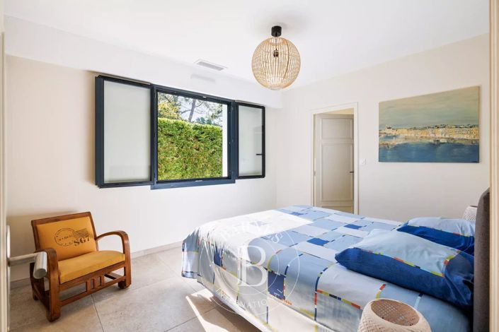 Image No.23-4 Bed House for sale