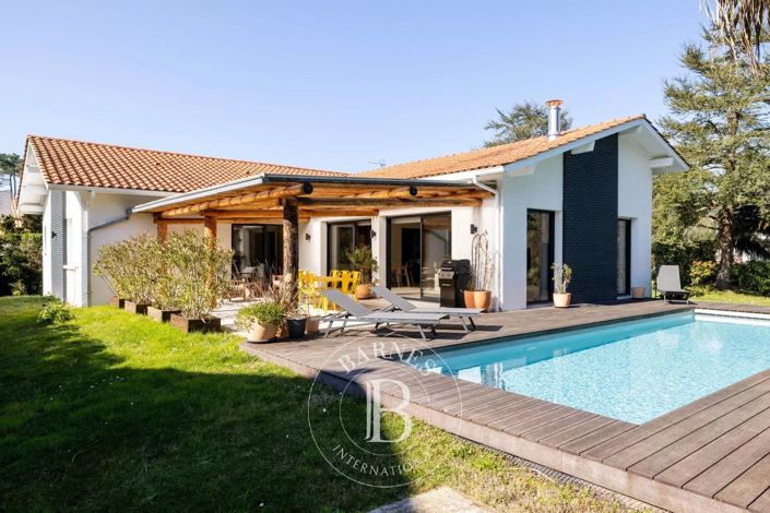 Image No.9-4 Bed House for sale