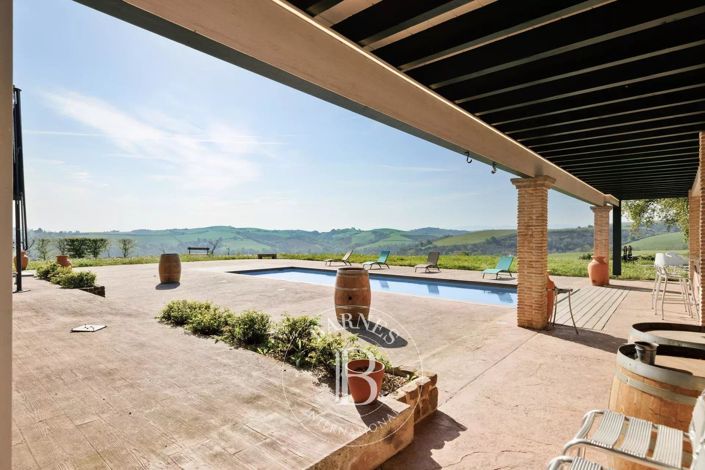 Image No.13-6 Bed House for sale