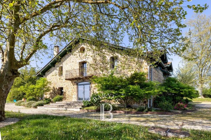 Image No.6-6 Bed House for sale