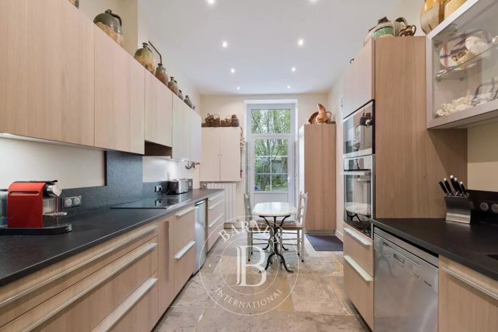 Image No.20-10 Bed House for sale