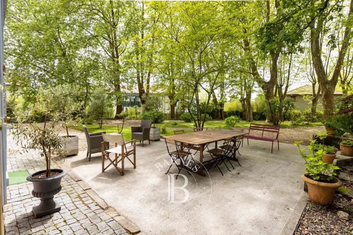 Image No.24-10 Bed House for sale