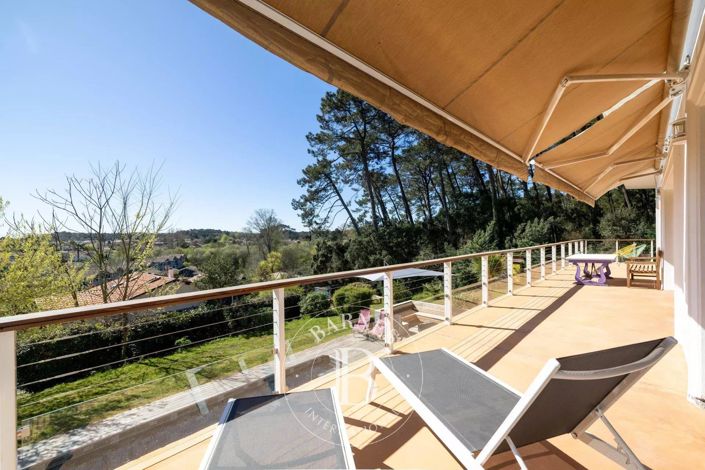 Image No.14-7 Bed House for sale