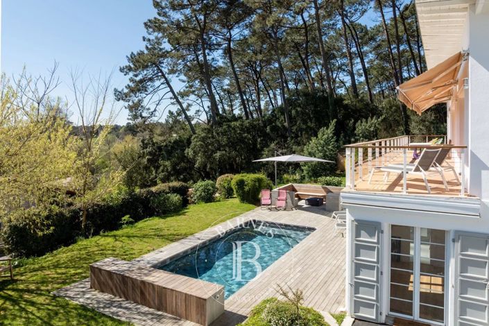 Image No.16-7 Bed House for sale