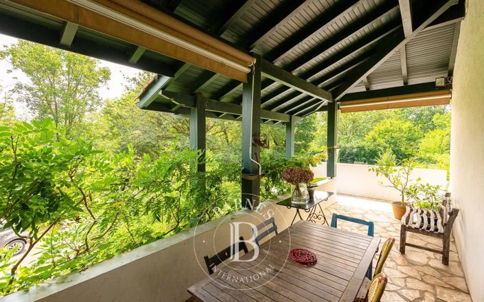 Image No.13-5 Bed House for sale