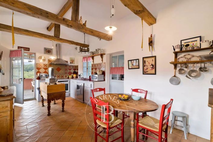 Image No.16-4 Bed House for sale