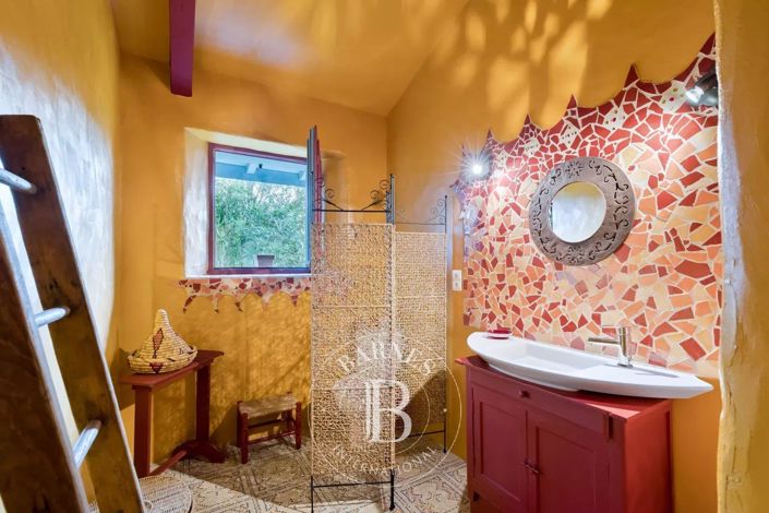 Image No.29-4 Bed House for sale