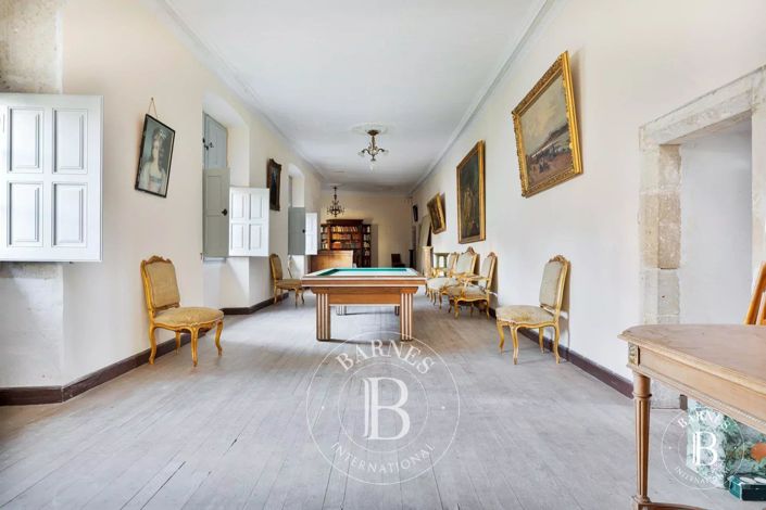 Image No.15-9 Bed House for sale