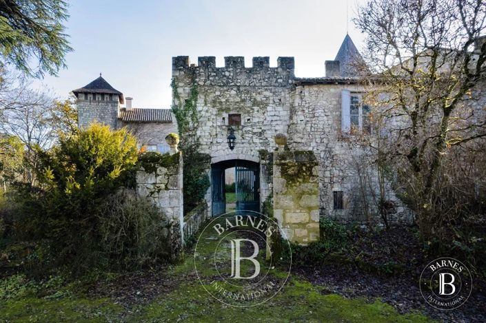 Image No.16-9 Bed House for sale