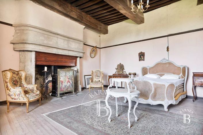 Image No.22-9 Bed House for sale