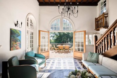 10 Bed House for sale