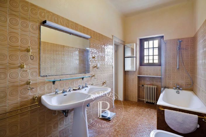 Image No.17-House for sale