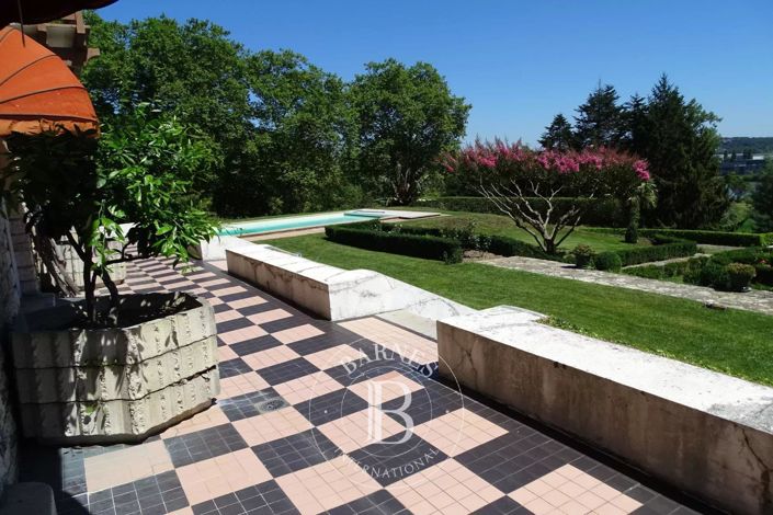 Image No.6-House for sale