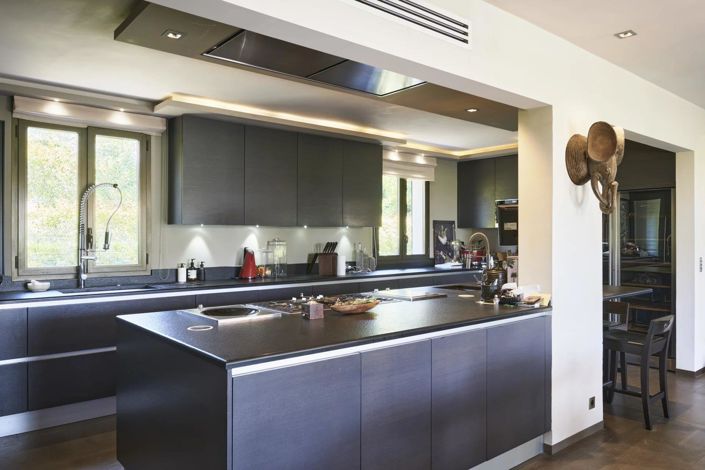 Image No.10-4 Bed House for sale